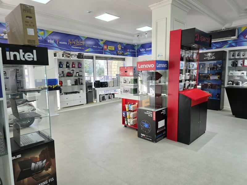 PC portables Lenovo et Asus, périphériques Redragon au showroom Big Shop Technology, Ariana